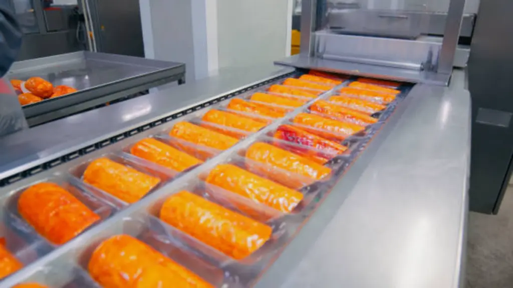 Automated Sausage Packing in Food Factor
