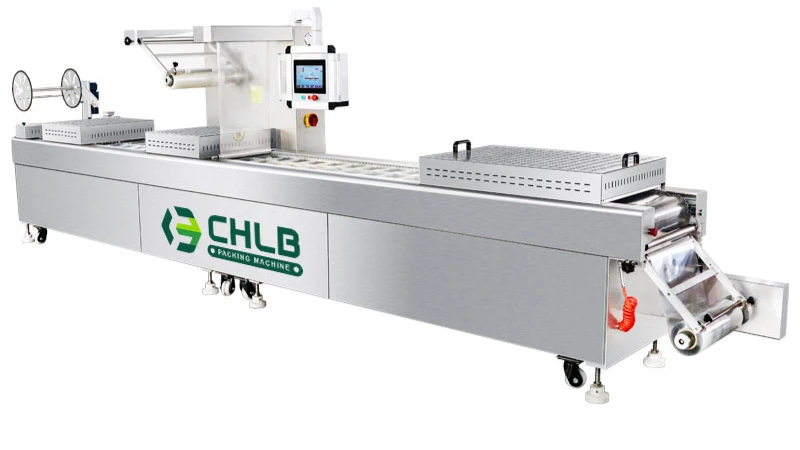 CHLB thermoforming vacuum skin packaging machine sealing meat, 물고기, and salmon in black trays with tight cling film